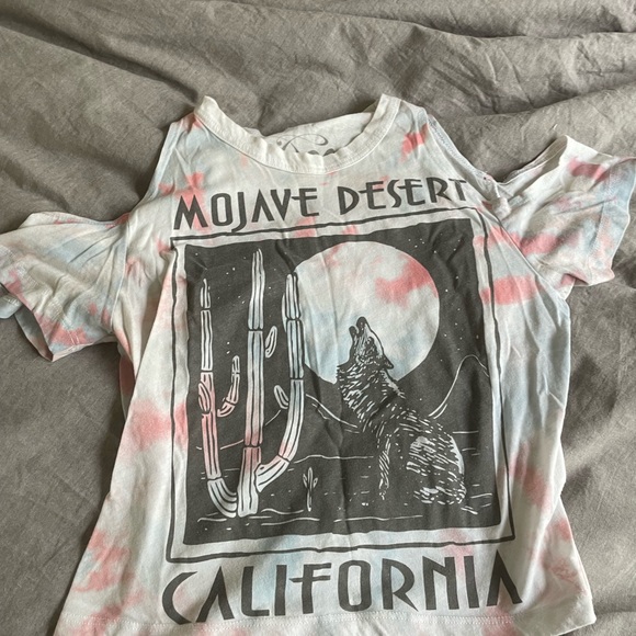 Aritzia Tops - Aritzia open shoulder tee